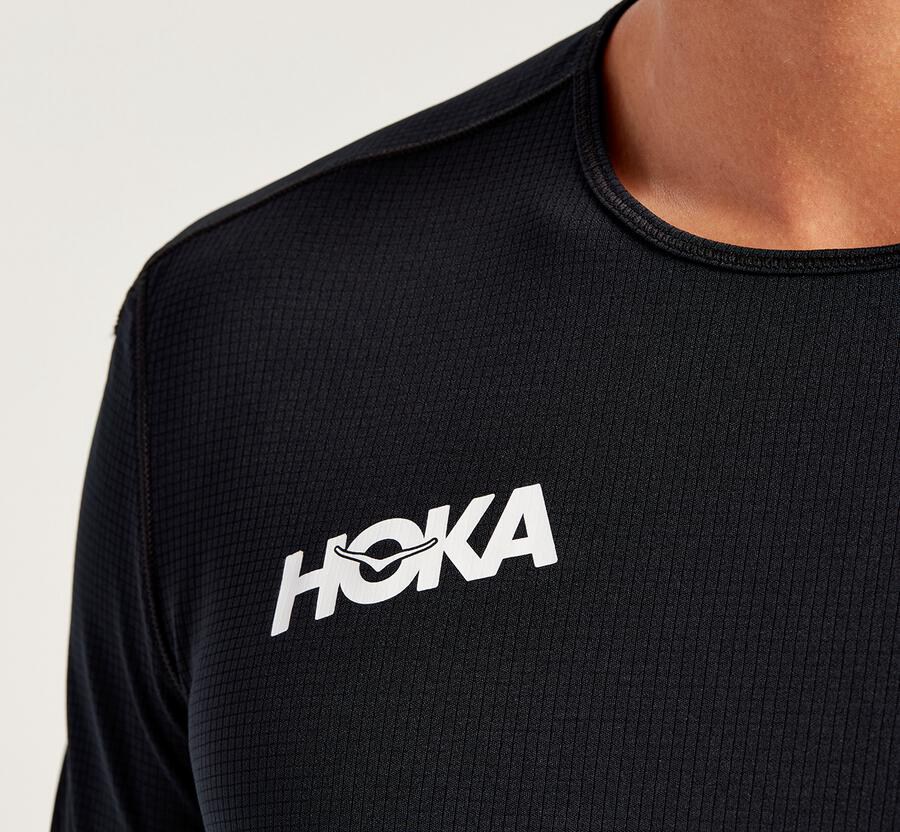 Hoka One One Top Panske Čierne - Performance Short Sleeve - 35167-YRNT